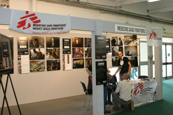 stand medici senza frontiere