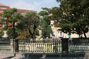  del Tritone, piazza Cavour 