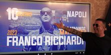 Presentazione del concerto di Franco Ricciardi allo stadio Maradona