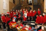  “Giocattolo sospeso”, festa nel cortile di palazzo San Giacomo con la consegna dei primi doni ai bambini